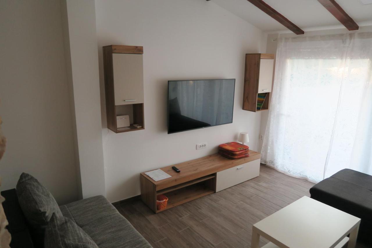 Holiday Home Ljubicic Baška Extérieur photo