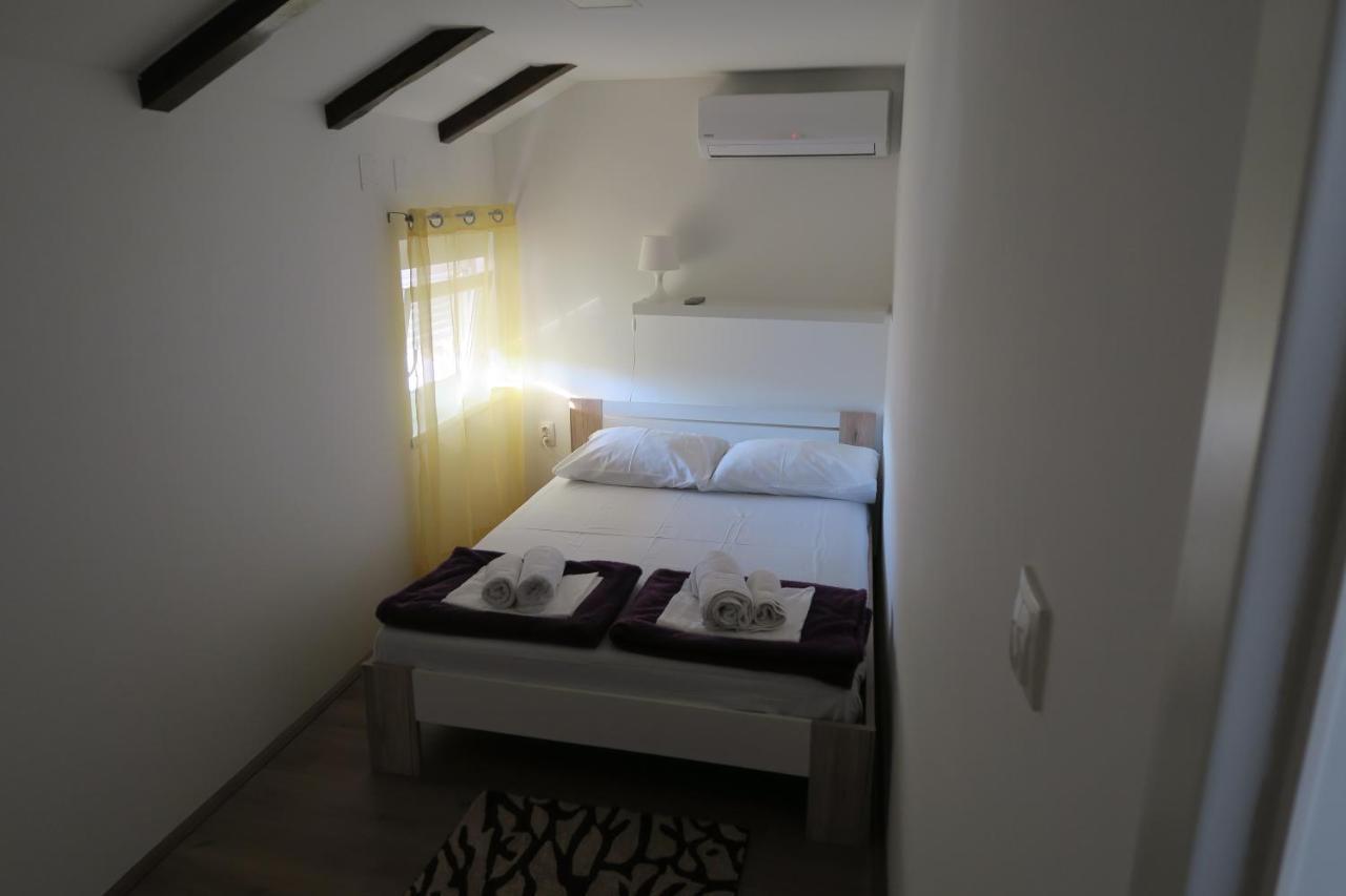 Holiday Home Ljubicic Baška Extérieur photo