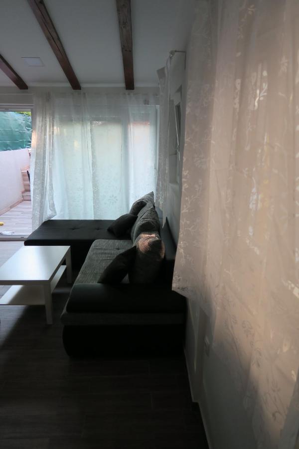 Holiday Home Ljubicic Baška Extérieur photo